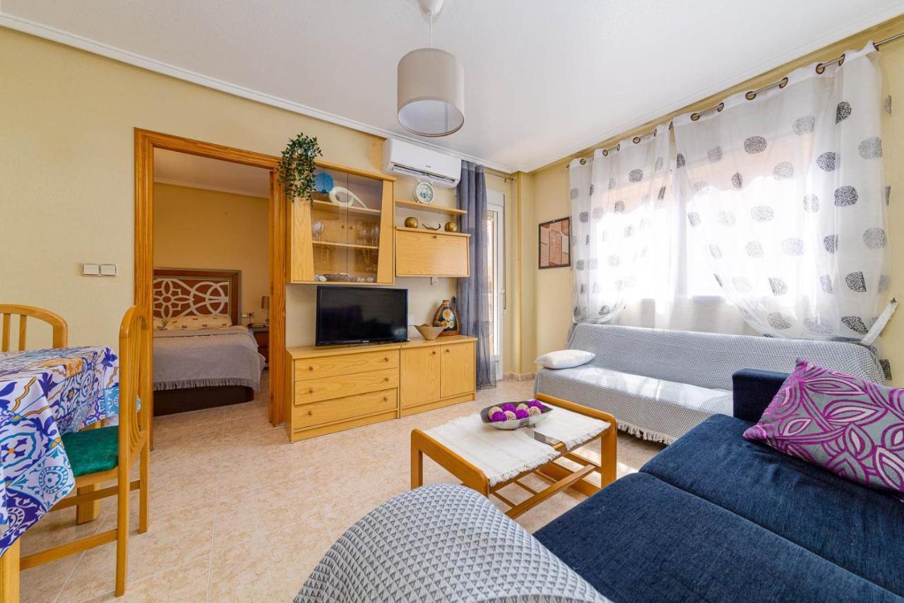 Cozy Appartment Torrevieja At Irina Εξωτερικό φωτογραφία