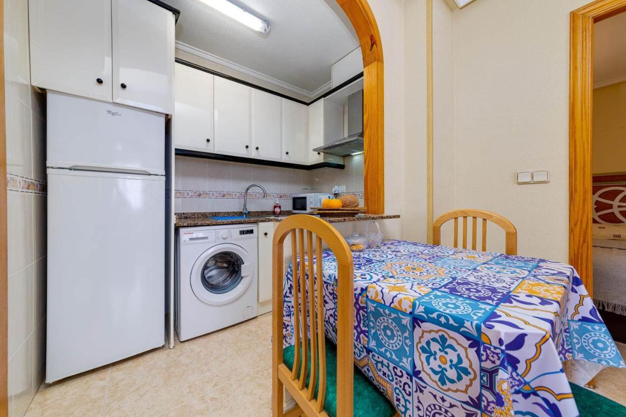 Cozy Appartment Torrevieja At Irina Εξωτερικό φωτογραφία